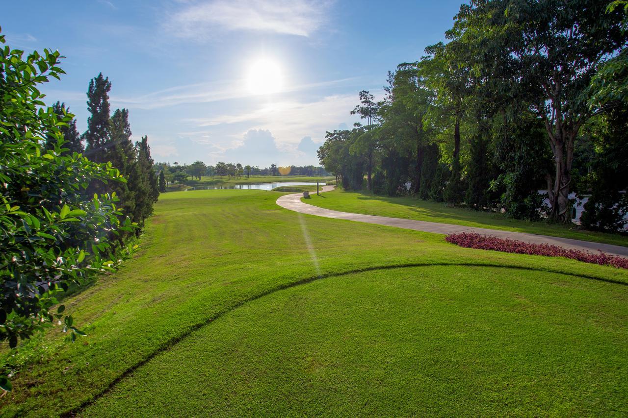 Готель Gassan Legacy Golf Club Лампхун Екстер'єр фото